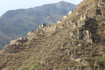 sacred valley - ollantaytambo
